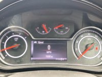 USED 2015 65 VAUXHALL INSIGNIA 2.0 CDTi SRi Nav Hatchback 5dr Diesel Auto Euro 5 (163 ps) Auto_Low Miles_2.0_UlezFree
