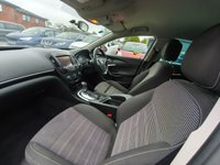 USED 2015 65 VAUXHALL INSIGNIA 2.0 CDTi SRi Nav Hatchback 5dr Diesel Auto Euro 5 (163 ps) Auto_Low Miles_2.0_UlezFree