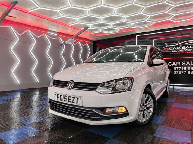 2015 VOLKSWAGEN POLO - Photo 2