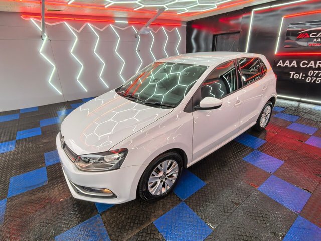 2015 VOLKSWAGEN POLO - Photo 7