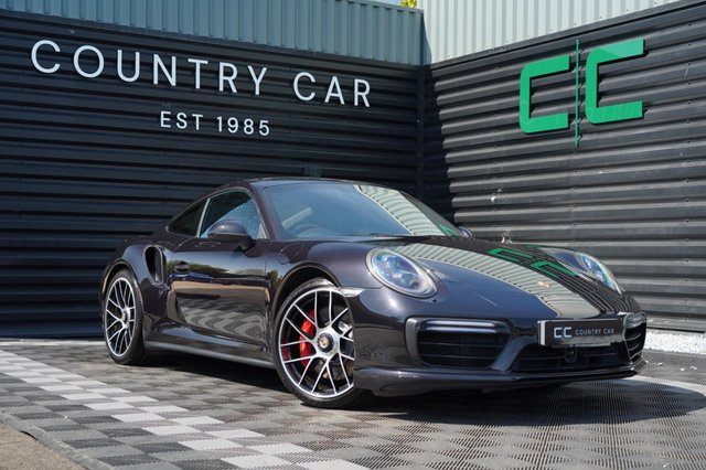 2017 PORSCHE 911