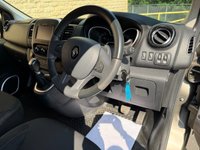 USED 2020 RENAULT TRAFIC 2.0 dCi ENERGY 28 Sport Nav Minibus Double Cab 5dr Diesel EDC SWB Euro 6 (s/s) (9 Seat) (170 ps) High Spec 170 Sport Auto 1 YEAR WTY