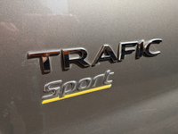 USED 2020 RENAULT TRAFIC 2.0 dCi ENERGY 28 Sport Nav Minibus Double Cab 5dr Diesel EDC SWB Euro 6 (s/s) (9 Seat) (170 ps) High Spec 170 Sport Auto 1 YEAR WTY