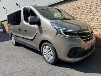 2020 RENAULT TRAFIC 2.0 dCi ENERGY 28 Sport Nav Minibus Double Cab 5dr Diesel EDC SWB Euro 6 (s/s) (9 Seat) (170 ps) &pound;14980.00