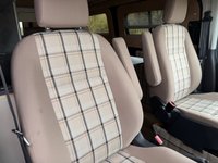 USED 2015 65 FORD TRANSIT CUSTOM 2.2 TDCi 330 Panel Van 5dr Diesel Manual L2 H1 (197 g/km, 153 bhp) Superb Value.