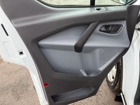 USED 2015 65 FORD TRANSIT CUSTOM 2.2 TDCi 330 Panel Van 5dr Diesel Manual L2 H1 (197 g/km, 153 bhp) Superb Value.
