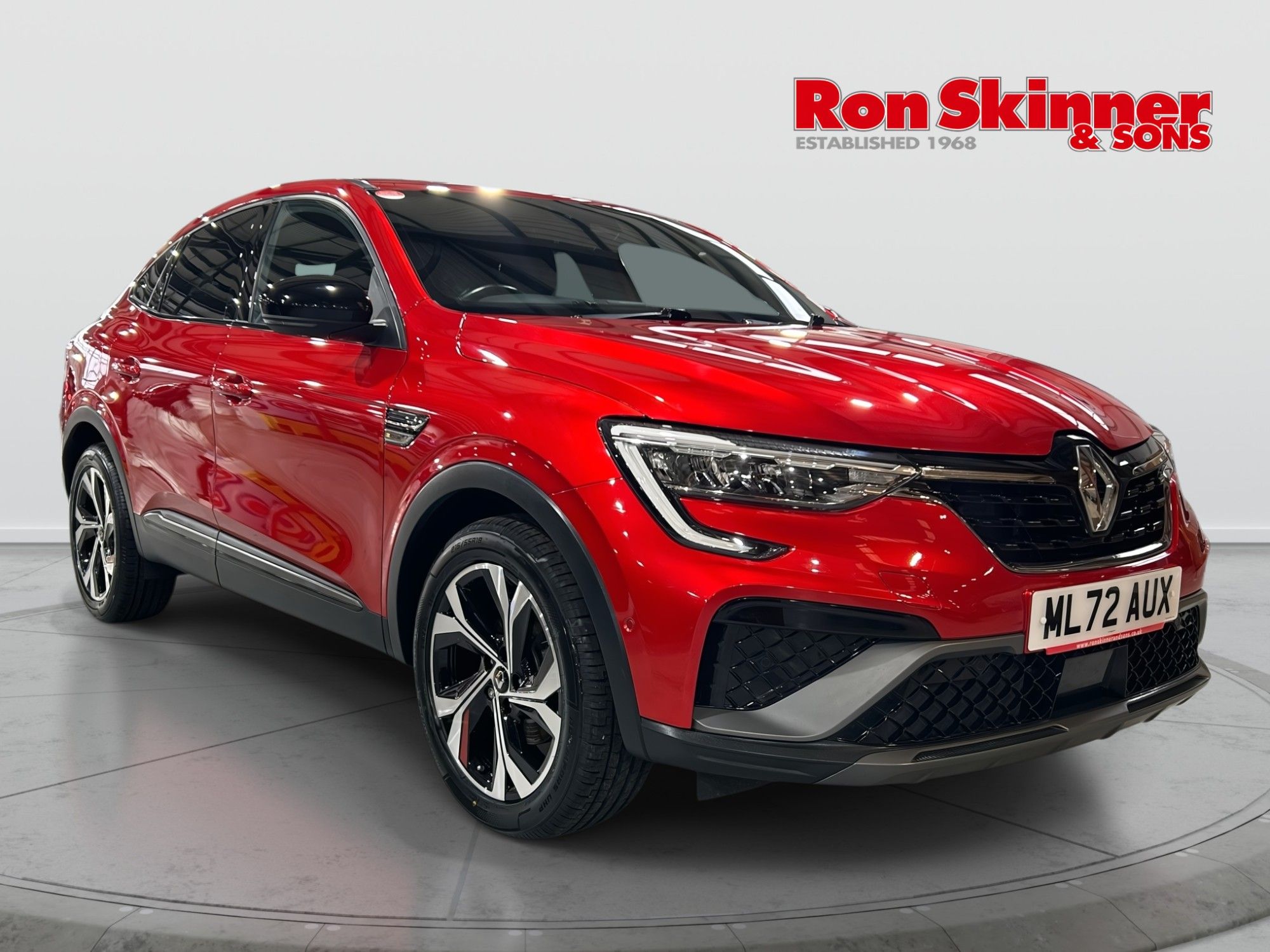 USED 2022 72 RENAULT ARKANA 1.6 E-TECH r.s. line SUV 5dr Petrol Hybrid Auto 2WD Euro 6 (s/s) (145 bhp) 
