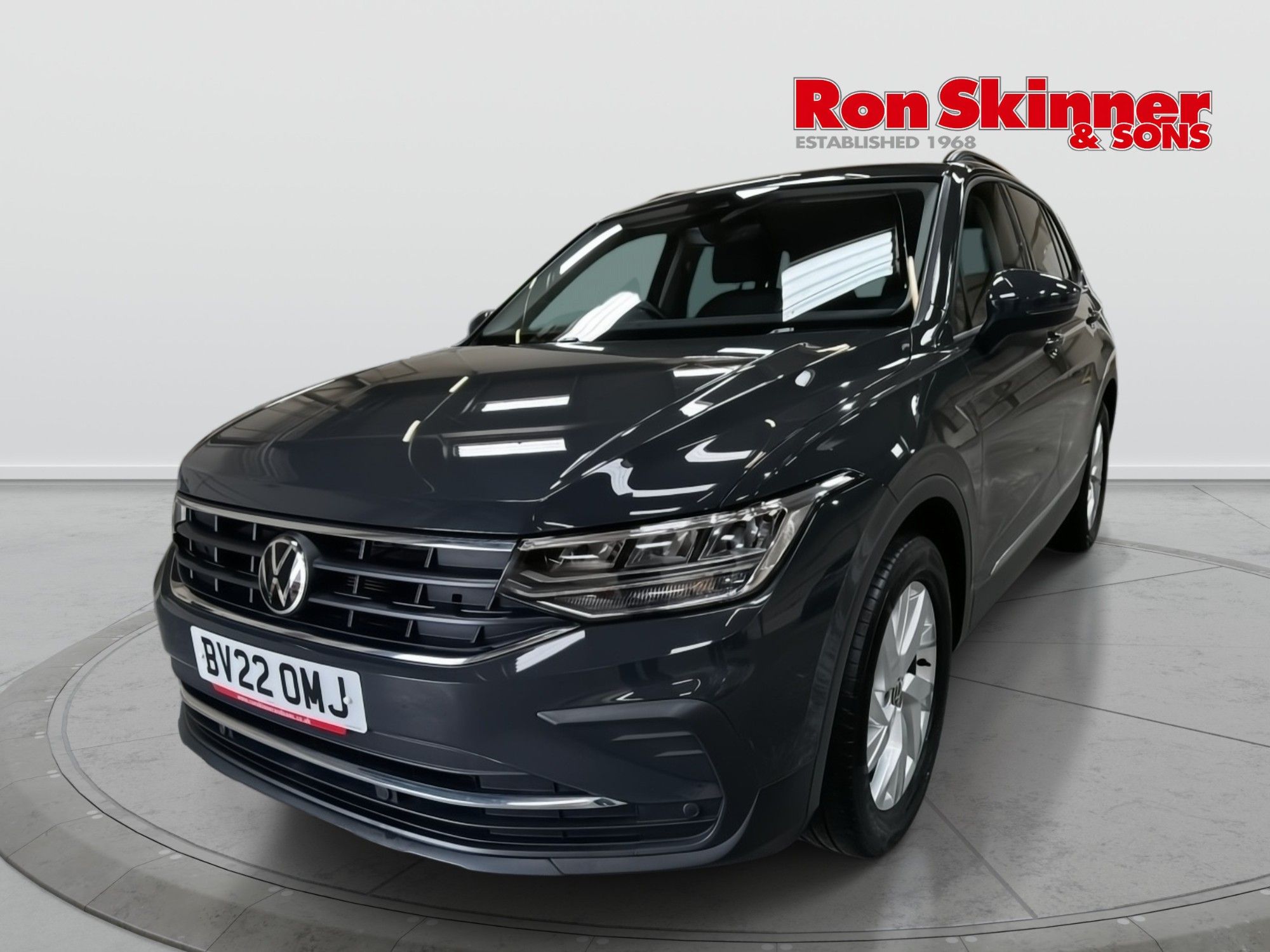USED 2022 22 VOLKSWAGEN TIGUAN 1.5 TSI Life SUV 5dr Petrol Manual Euro 6 (s/s) (150 ps) 