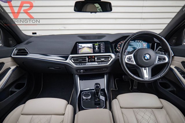 2021 BMW 3 SERIES - Photo 2