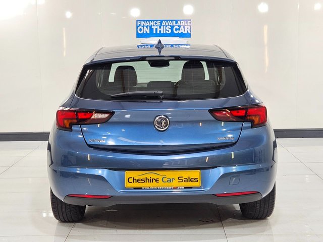 2016 VAUXHALL ASTRA - Photo 11