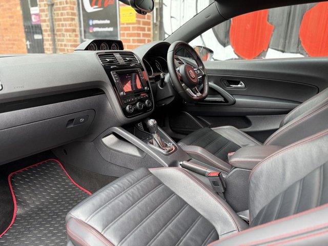 2016 VOLKSWAGEN SCIROCCO - Photo 4
