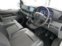 USED 2021 21 PEUGEOT EXPERT 1400 2.0 BLUEHDI 120 BHP PROFESSIONAL 6DR SAT NAV | 1400 WEIGHT | RHINO ROOF RACK !