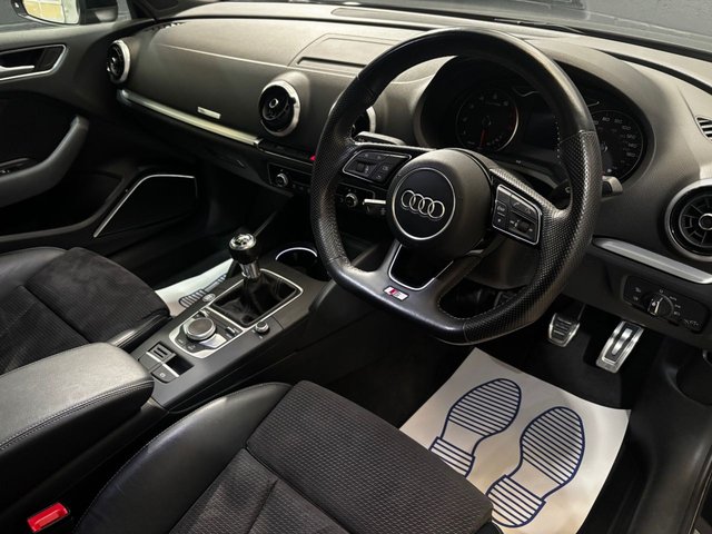 2017 AUDI A3 - Photo 2