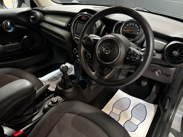 2019 MINI HATCH - Photo 2