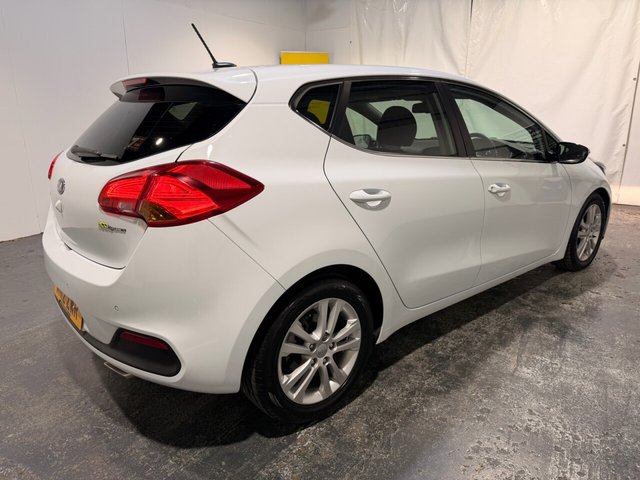 2012 KIA CEED - Photo 6