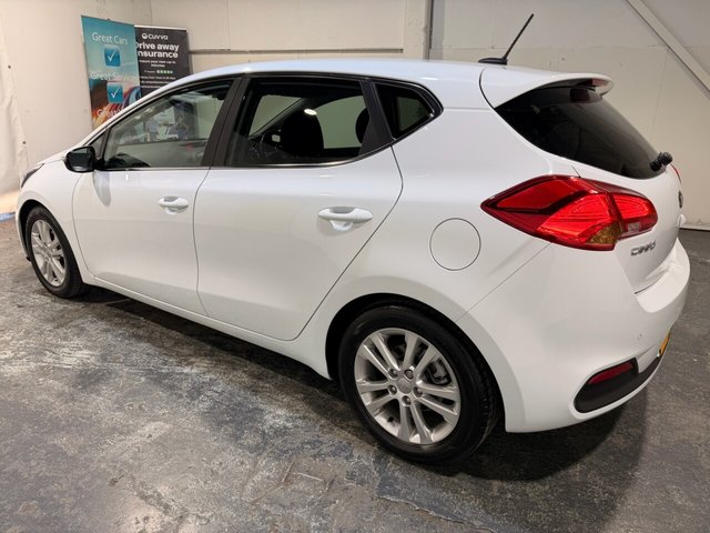 2012 KIA CEED - Photo 4