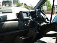 USED 2022 22 RENAULT TRUCKS MASTER 2.3 dCi 35 Business+ FWD LWB Medium Roof Euro 6 5dr (150ps) Air Con | Criuse | LWB
