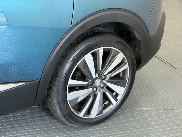 2018 PEUGEOT 5008 - Photo 12