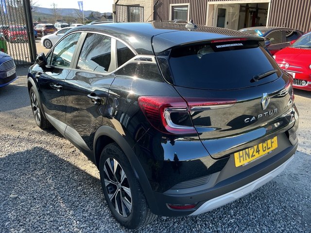 2024 RENAULT CAPTUR - Photo 9