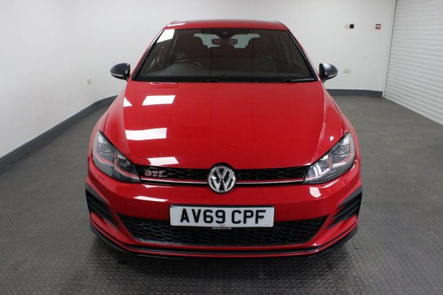 2019 VOLKSWAGEN GOLF - Photo 2