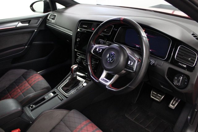 2019 VOLKSWAGEN GOLF - Photo 12