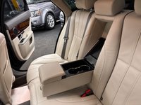 USED 2012 12 JAGUAR XJ 3.0d V6 Portfolio Saloon 4dr Diesel Auto Euro 5 (275 ps) UK DELIVERY FLAT FEE &pound;250 (SUBJECT TO DEAL) *OVER 100 IMAGES ON OUR WEBSITE*BESPOKE FINANCE ARRANGED*PART EXCHANGE WELCOME*ALL VEHICLES HPI CLEAR
