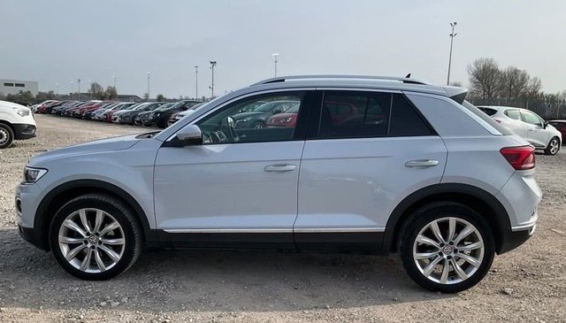 2020 VOLKSWAGEN T-ROC - Photo 4