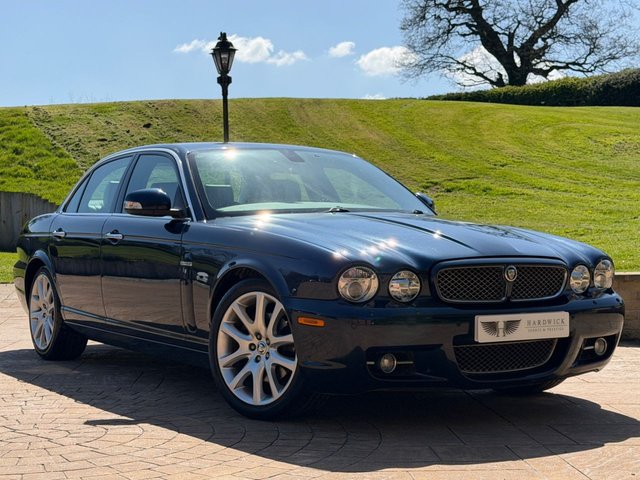 View our JAGUAR XJ