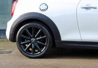 PRE-OWNED 2018 67 MINI HATCH 2.0 Cooper S Hatchback 3dr Petrol Auto Euro 6 (s/s) (192 ps) White Silver Metallic (&pound;475 option), Black Leather Cross Punch Interior (&pound;1075 option), Media Pack XL (&pound;1620 option), Panoramic Electric Glass Sunroof (&pound;675 option), LED Headlights and Daytime Running Lights (&pound;610 option), Harman Kardon Hi-Fi (&pound;590 option), Head-up Display (&pound;450 option), 17" Cosmos Spoke Alloys in Black (&pound;545 option), Auto Dimming Mirrors 9&pound;335 option), Dual Zone Air Conditioning (&pound;325 option), Park Distance Control (&pound;260 option), Rear View Camera (&pound;255 option)