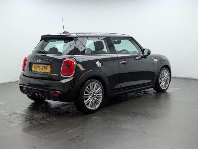 USED 2015 15 MINI HATCH 2.0 Cooper S 3dr CLICK & COLLECT/ HOME DELIVERY