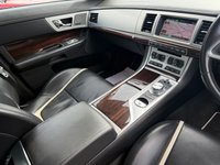 USED 2015 15 JAGUAR XF 2.2d Portfolio Saloon 4dr Diesel Auto Euro 5 (s/s) (200 ps) AWARD-WINNING DEALERSHIP FOR 4YRS
