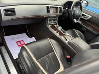 USED 2015 15 JAGUAR XF 2.2d Portfolio Saloon 4dr Diesel Auto Euro 5 (s/s) (200 ps) AWARD-WINNING DEALERSHIP FOR 4YRS
