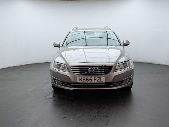 USED 2015 65 VOLVO V70 2.0 V70 SE Luxury D4 Auto 5dr CLICK & COLLECT/ HOME DELIVERY