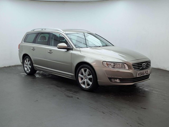 USED 2015 65 VOLVO V70 2.0 V70 SE Luxury D4 Auto 5dr CLICK & COLLECT/ HOME DELIVERY