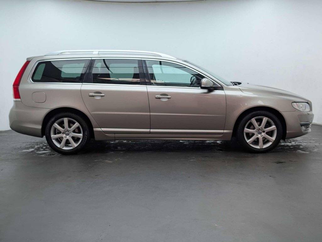 Used 2015 65 VOLVO V70 2.0 V70 SE Luxury D4 Auto 5dr CLICK & COLLECT/ HOME DELIVERY