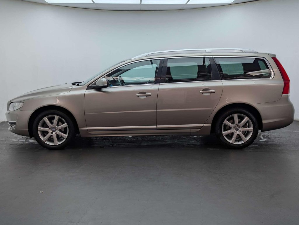 Used 2015 65 VOLVO V70 2.0 V70 SE Luxury D4 Auto 5dr CLICK & COLLECT/ HOME DELIVERY