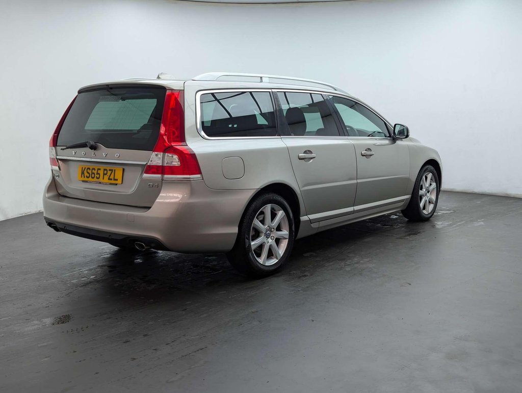 Used 2015 65 VOLVO V70 2.0 V70 SE Luxury D4 Auto 5dr CLICK & COLLECT/ HOME DELIVERY