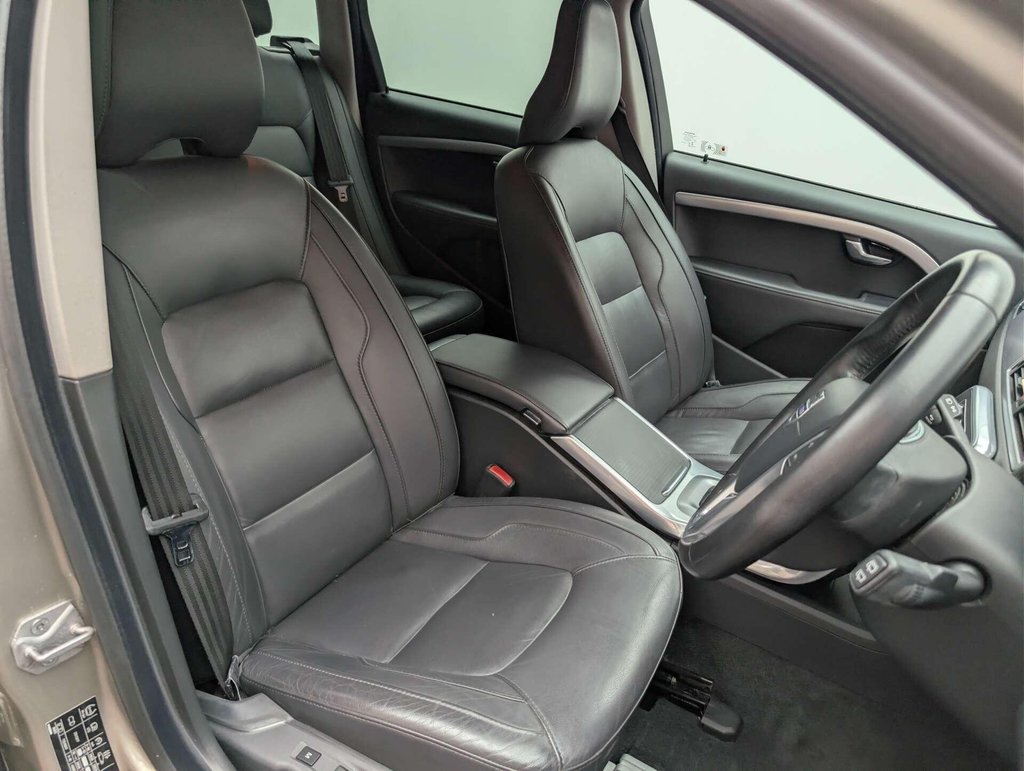 Used 2015 65 VOLVO V70 2.0 V70 SE Luxury D4 Auto 5dr CLICK & COLLECT/ HOME DELIVERY