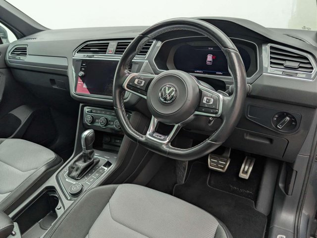 USED 2017 17 VOLKSWAGEN TIGUAN 2.0 Tiguan R-Line TDI BlueMotion Technology 4Motion Semi-Auto 4WD 5dr CLICK & COLLECT/ HOME DELIVERY
