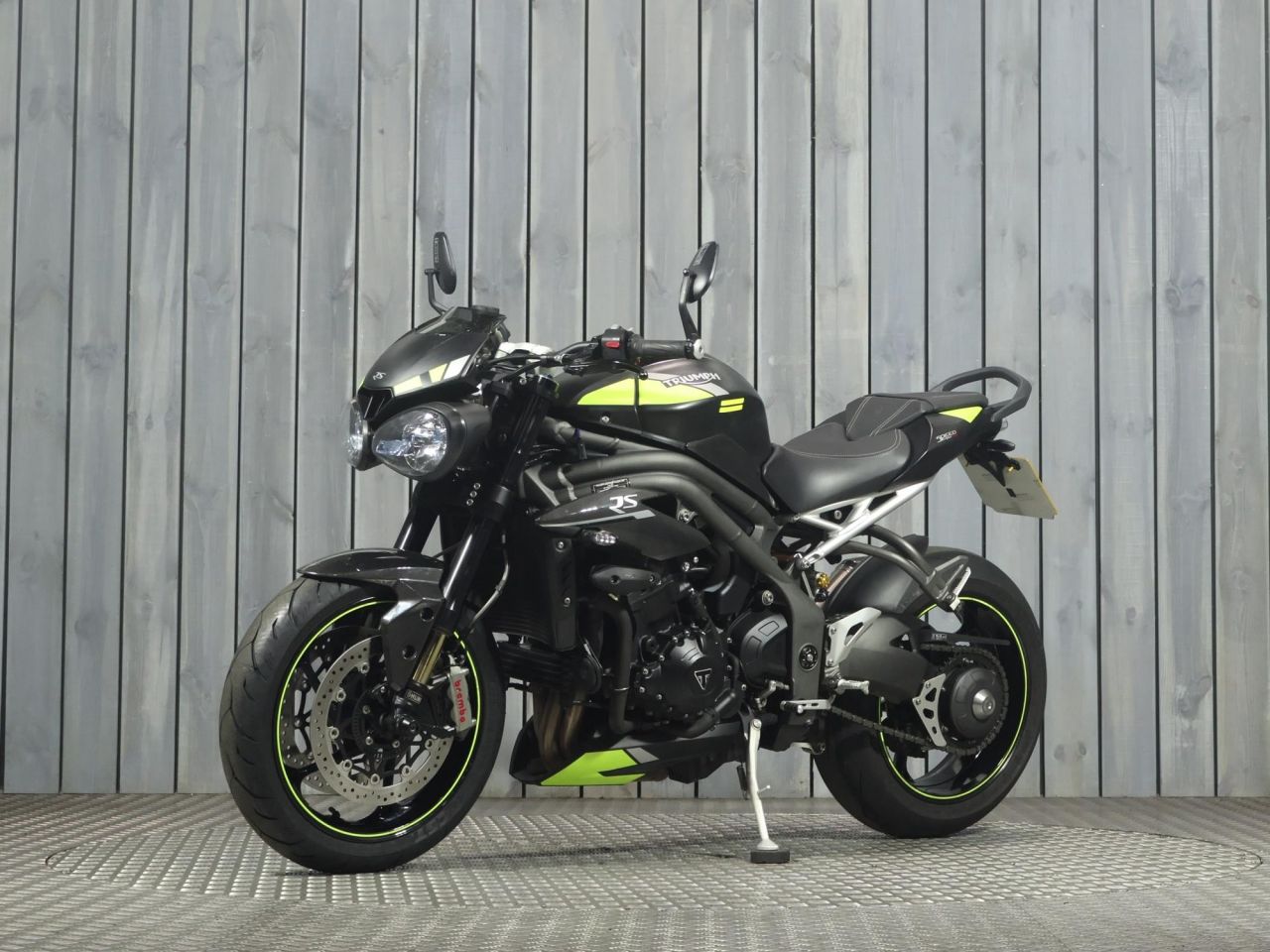TRIUMPH SPEED TRIPLE 1050