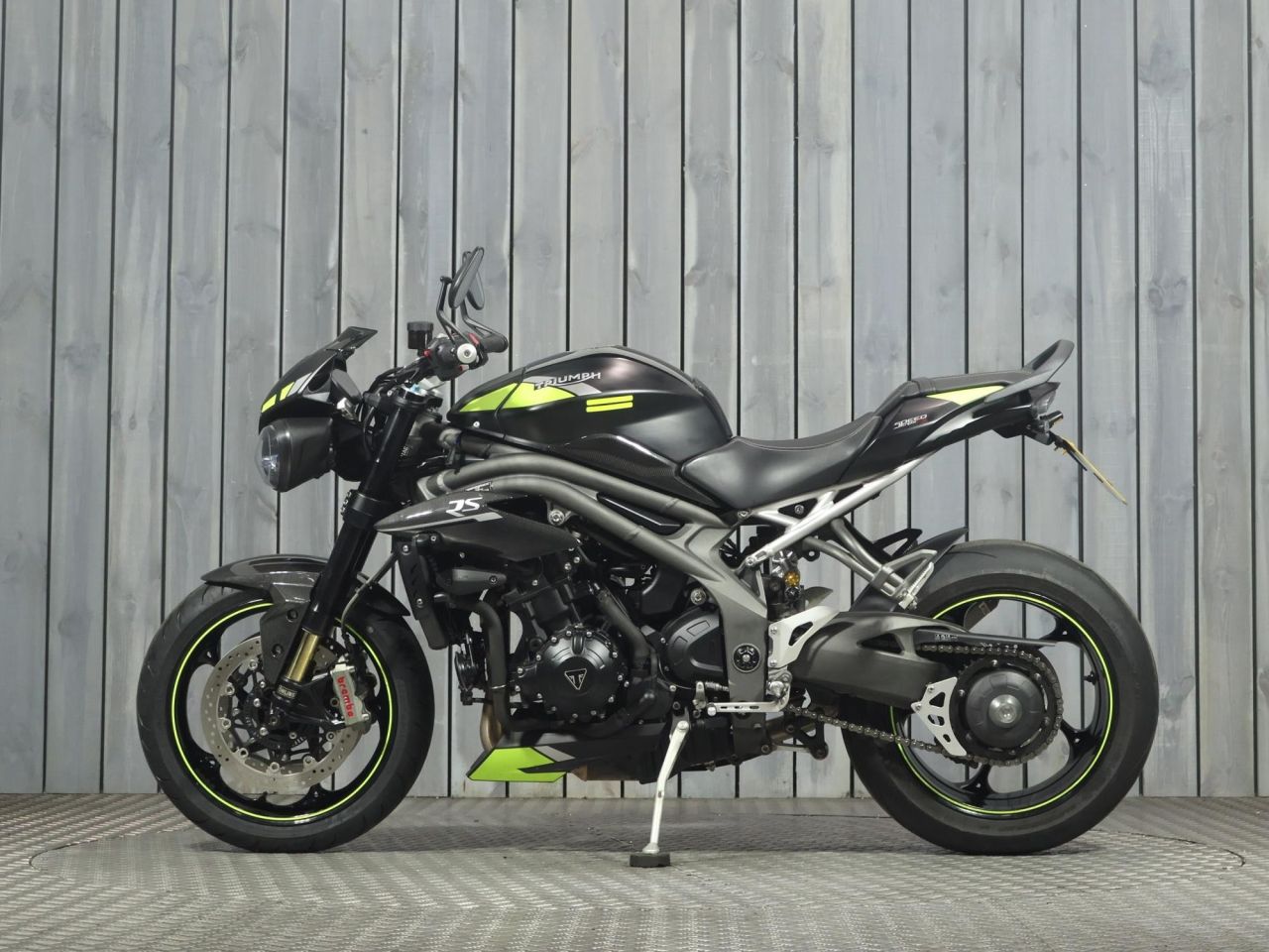 TRIUMPH SPEED TRIPLE 1050