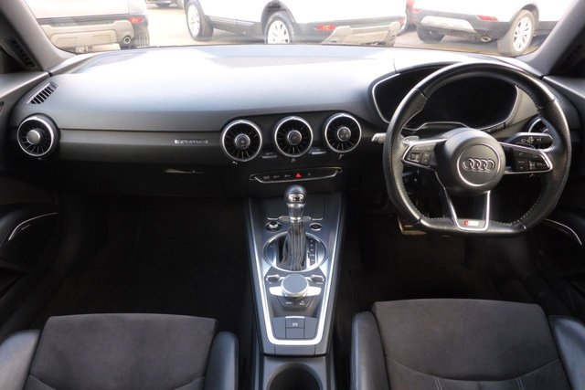 2017 AUDI TT - Photo 2