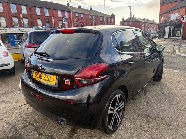 2016 PEUGEOT 208 - Photo 3