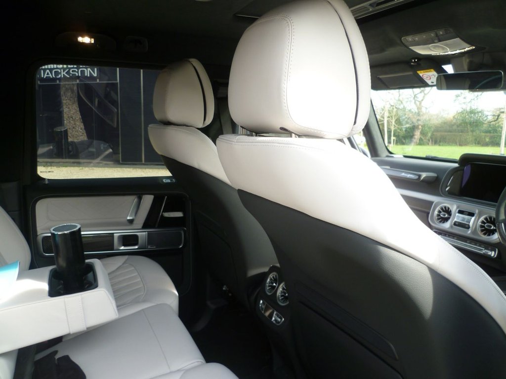 USED 2025 75 MERCEDES-BENZ G-CLASS 4.0 G63 V8 BiTurbo MHEV AMG Magno Edition SUV 5dr Petrol Hybrid SpdS+9GT 4WD Euro 6 (s/s) (605 ps) Very rare registered del miles best colour