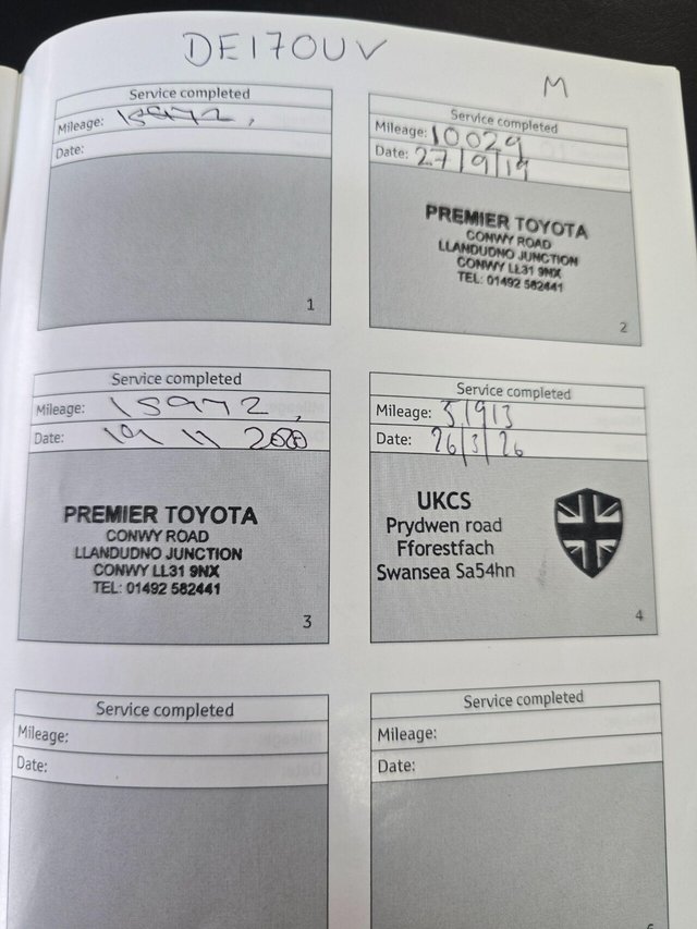 2017 TOYOTA YARIS - Photo 6