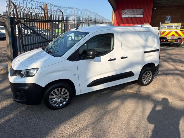 2021 PEUGEOT PARTNER - Photo 10