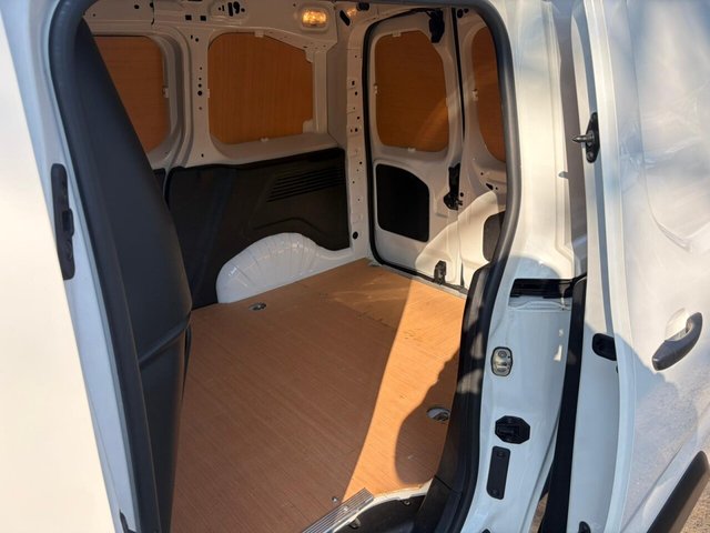 2021 PEUGEOT PARTNER - Photo 11