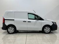 USED 2025 74 RENAULT KANGOO E-Tech ML19 45kWh Advance Auto MWB 6dr Clean Van - Unbeatable Price