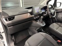 USED 2025 74 RENAULT KANGOO E-Tech ML19 45kWh Advance Auto MWB 6dr Clean Van - Unbeatable Price