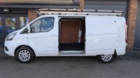 USED 2022 72 FORD TRANSIT CUSTOM 2.0 300 EcoBlue Limited Panel Van 5dr Diesel Auto L2 H1 Euro 6 (130 ps) *** ONE OWNER - SAT NAV - REVERSE CAMERA ***